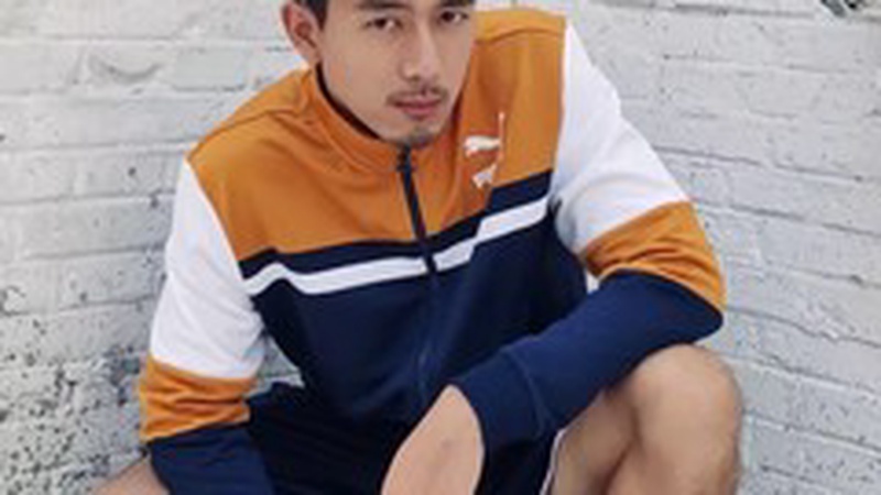 李现张婧仪新路透曝光片场十指紧扣甜蜜对视引全网嗑糖
