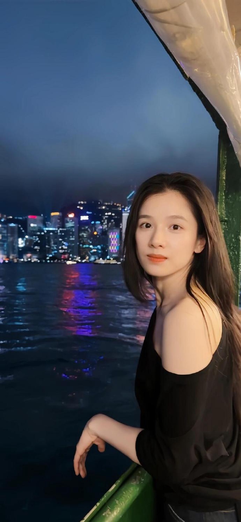 张婧仪